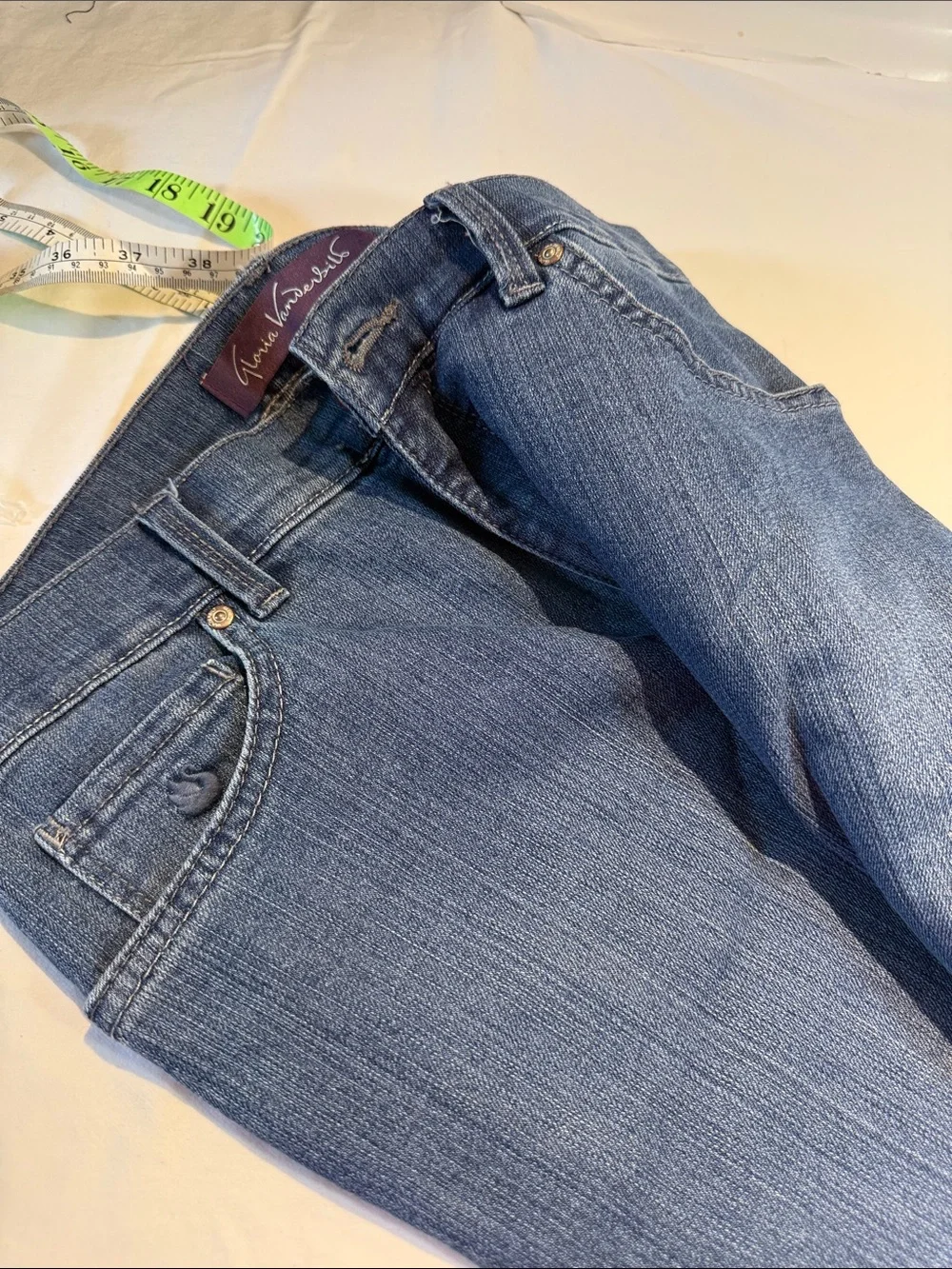 Gloria Vanderbilt Straight-Leg Jeans in Classic Blue